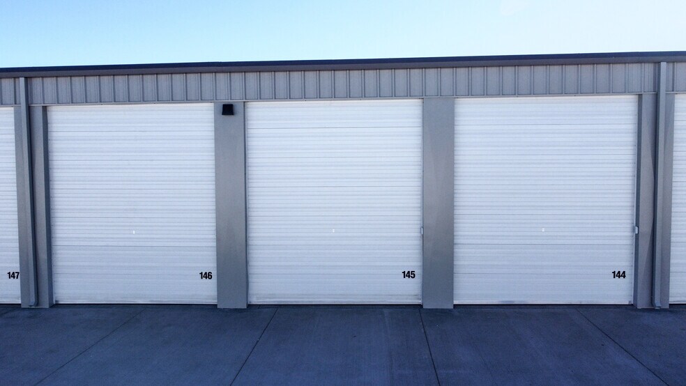 More Photos Of 3645 Andy Devine Ave, Kingman Specialty For Sale