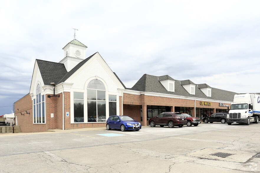 More Photos Of 7979-7991 Broadview Rd, Broadview Heights Freestanding For Lease