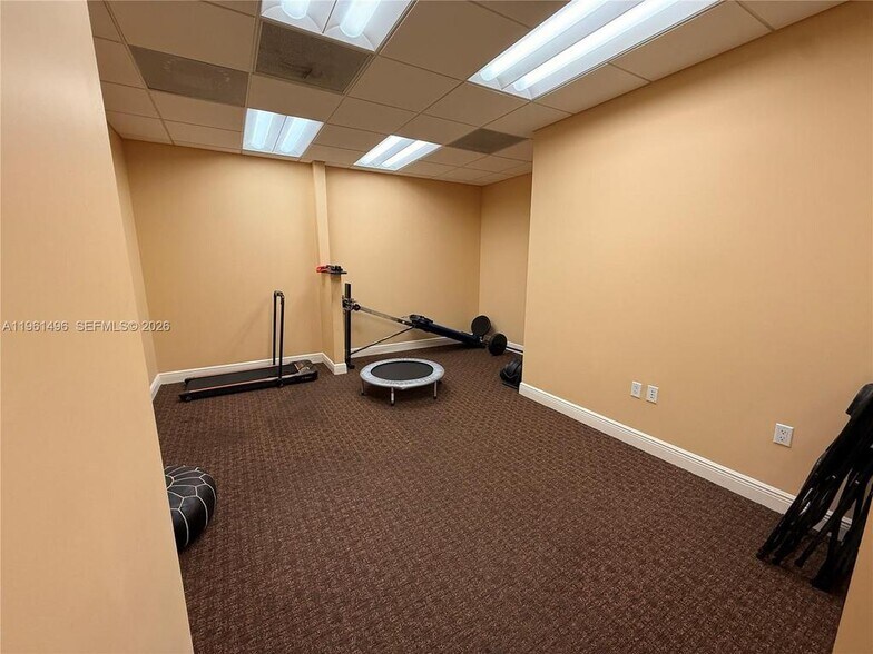 More Photos Of 2699 Stirling Rd, Fort Lauderdale Medical For Lease