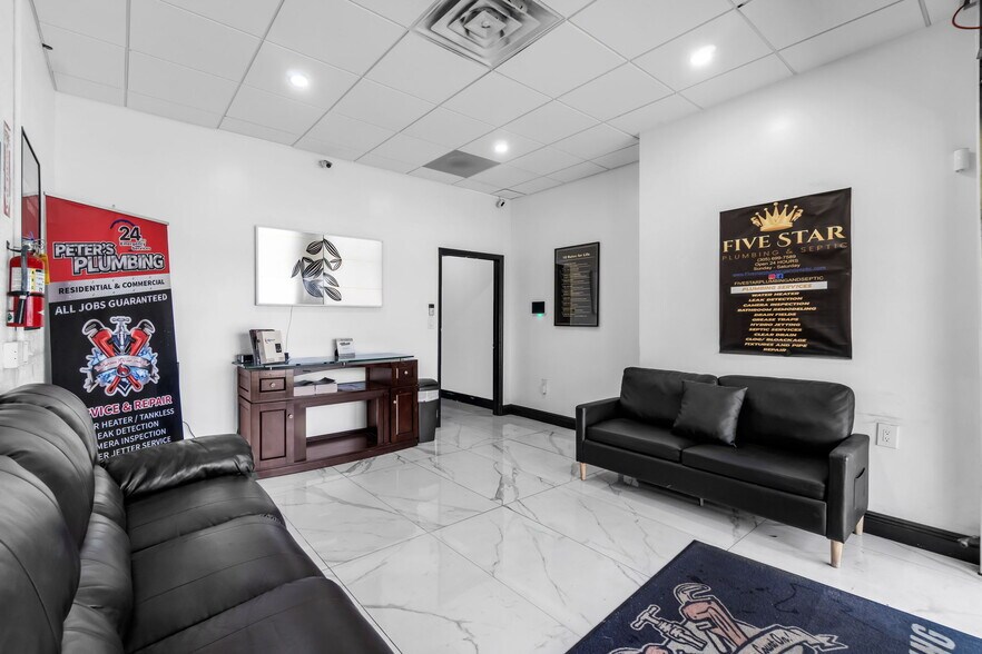 More Photos Of 10650 SW 186th St, Cutler Bay Storefront Retail Office For Sale