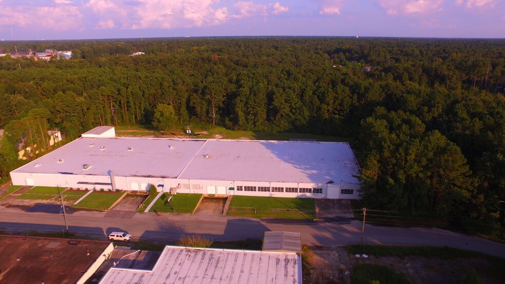 Primary Photo Of 315 Industrial Rd, Summerville Warehouse For Lease