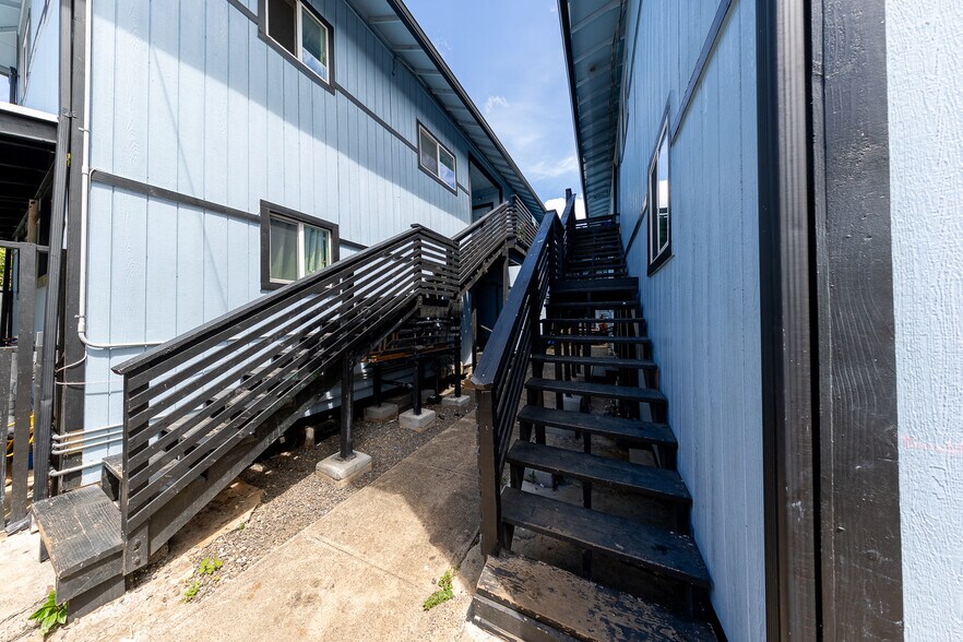 More Photos Of 815 Lopez Ln, Honolulu Apartments For Sale