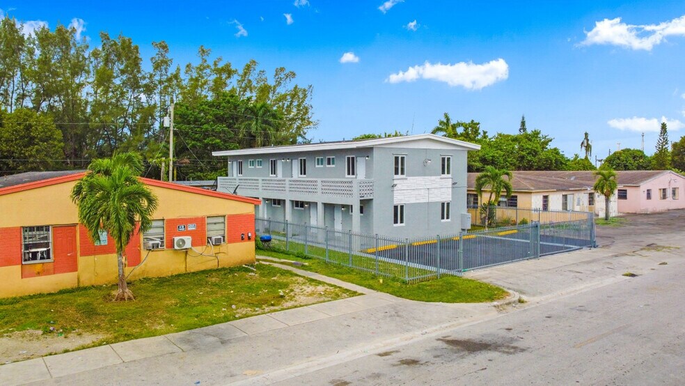 More Photos Of 1430 NW 2nd Ave, Florida City Apartments For Sale