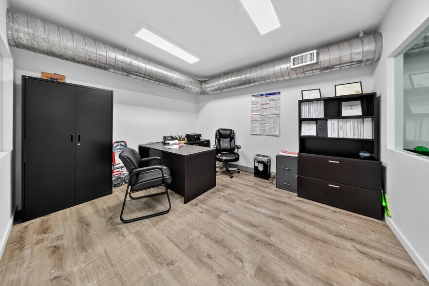 More Photos Of 20847 Sherman Way, Canoga Park Office For Sale