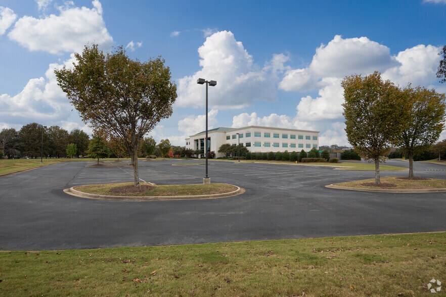 More Photos Of 345 Bob Heath Dr, Huntsville Office For Lease