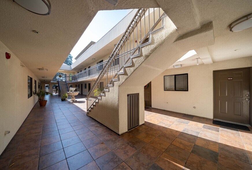 More Photos Of 17115 Chatsworth St, Granada Hills Apartments For Sale