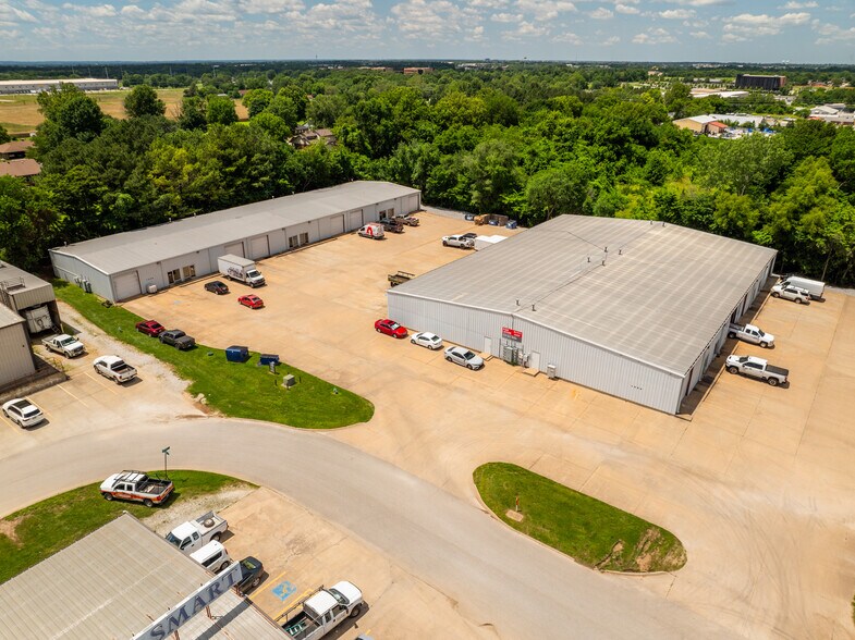 Primary Photo Of 1086 Athens Ave, Bethel Heights Warehouse For Lease