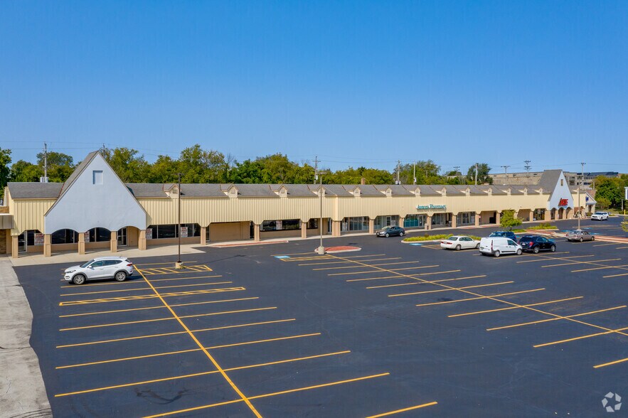 More Photos Of 2410 10th Ave, South Milwaukee General Retail For Sale
