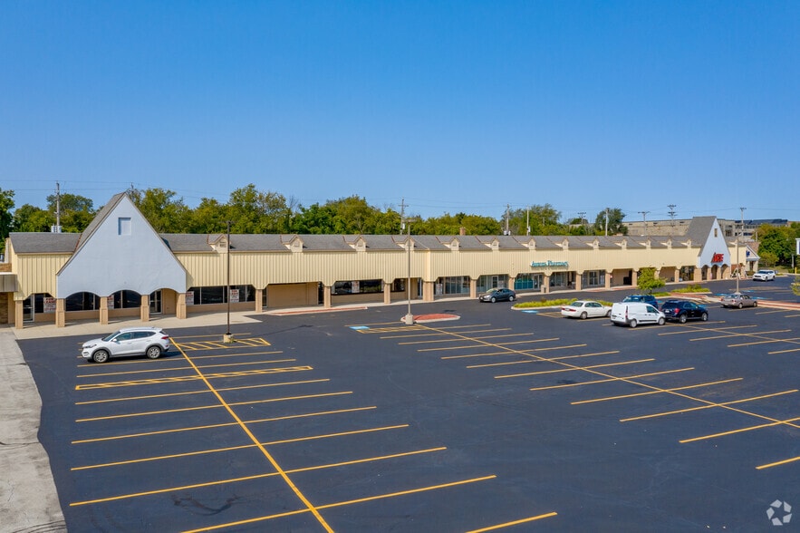 More Photos Of 2410 10th Ave, South Milwaukee General Retail For Sale