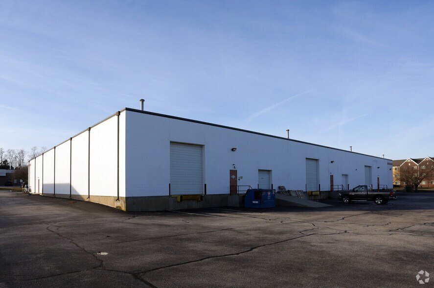 More Photos Of 222 Metro Center Blvd, Warwick Light Manufacturing For Lease