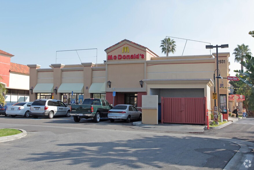 More Photos Of 2901-2931 E Florence Ave, Huntington Park Unknown For Lease