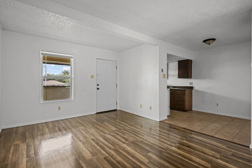 More Photos Of 1449 John Ben Shepperd Pky, Odessa Apartments For Sale