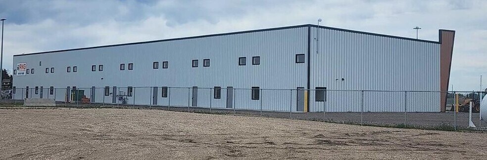 More Photos Of 32580 Range Road 11, Olds Warehouse For Sale