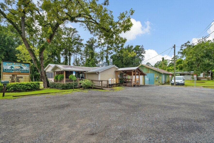 More Photos Of 892 Woodville Hwy, Crawfordville Restaurant For Sale