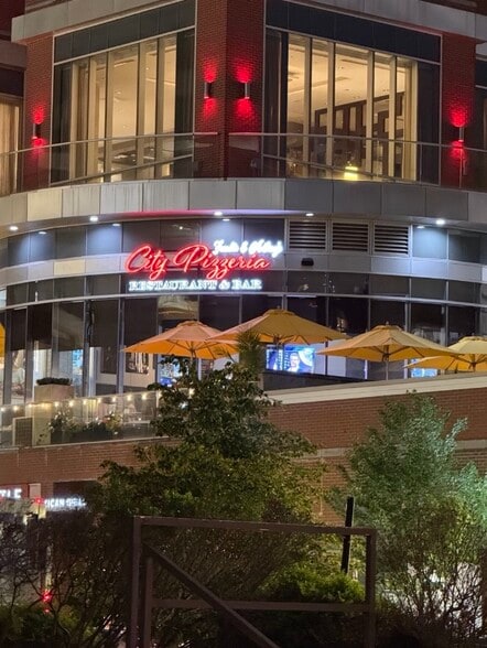 More Photos Of 250 Main St, White Plains Hotel For Lease