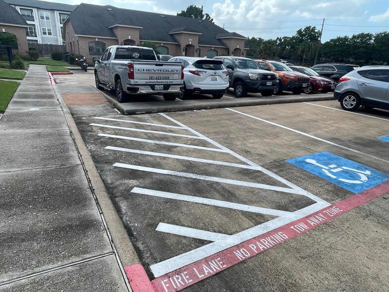 More Photos Of 11123 McCracken Cir, Cypress Office For Sale