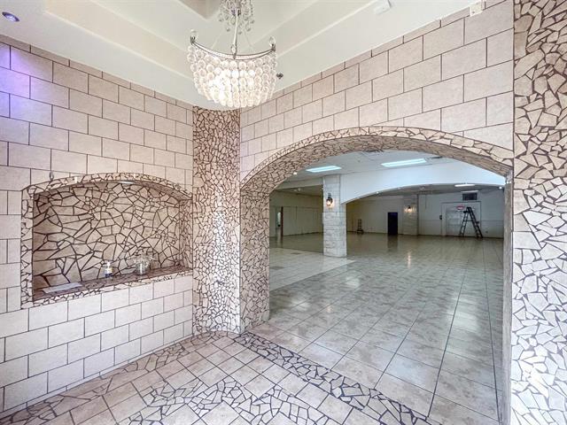 More Photos Of 819 Los Presidentes Ave, Laredo Storefront Retail Office For Sale