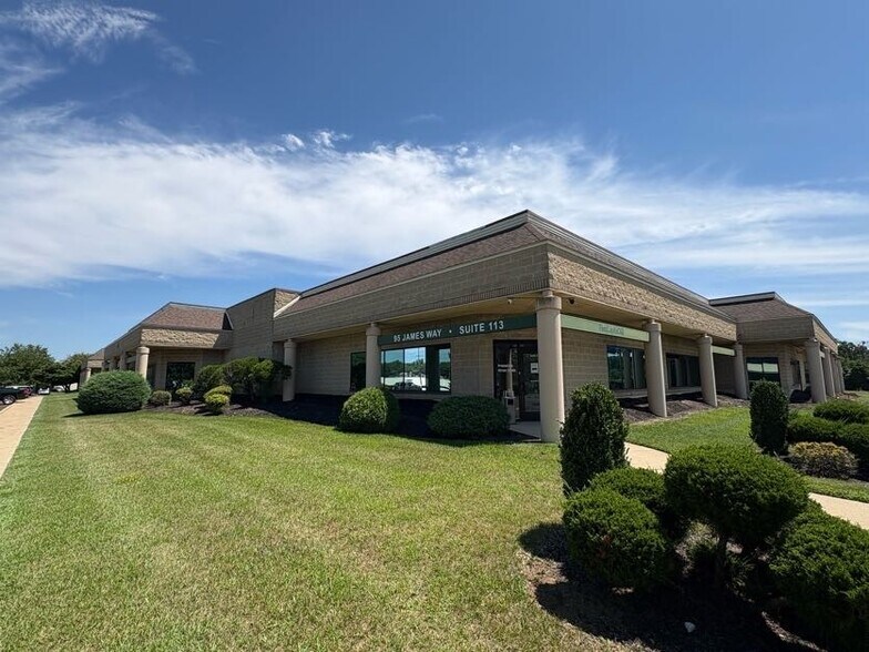 More Photos Of 95 James Way, Southampton Light Manufacturing For Sale