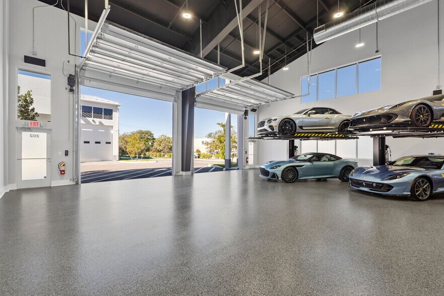 More Photos Of 3584 Plover, Naples Warehouse For Sale