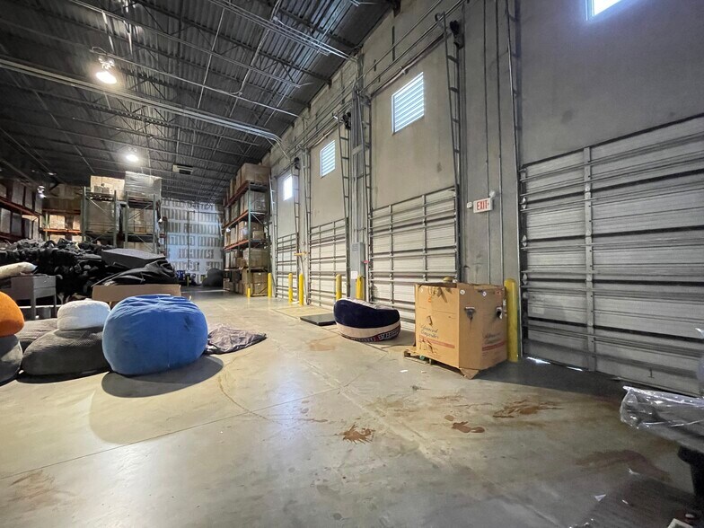 More Photos Of 11600 NW 173rd St, Alachua Warehouse For Lease