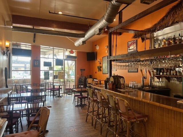 More Photos Of 3850 S Main St, Culver City Storefront Retail Office For Lease