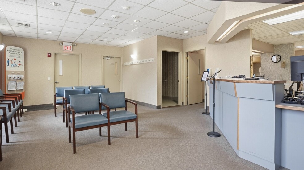 More Photos Of 123 Stewart Ave, Hicksville Medical For Sale