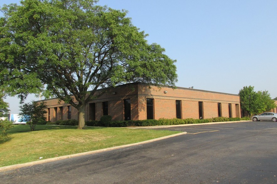 Primary Photo Of 1200-1258 Remington Rd, Schaumburg Light Distribution For Lease