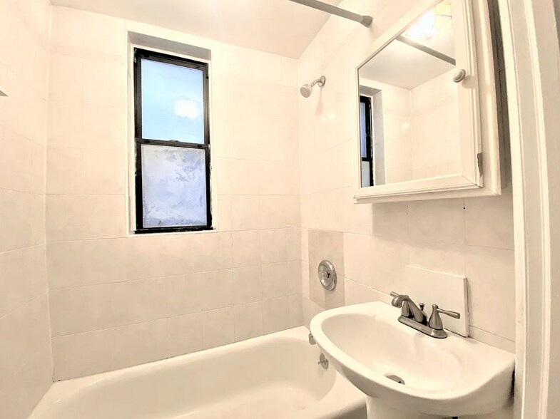 More Photos Of 341 5th Ave, Brooklyn Apartments For Sale