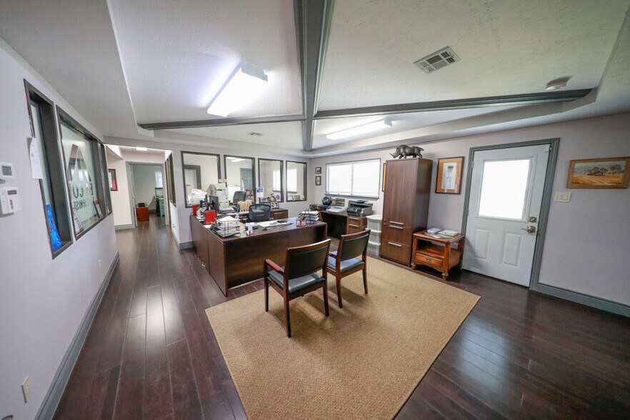 More Photos Of 3339 Marks Rd, Houston Warehouse For Sale