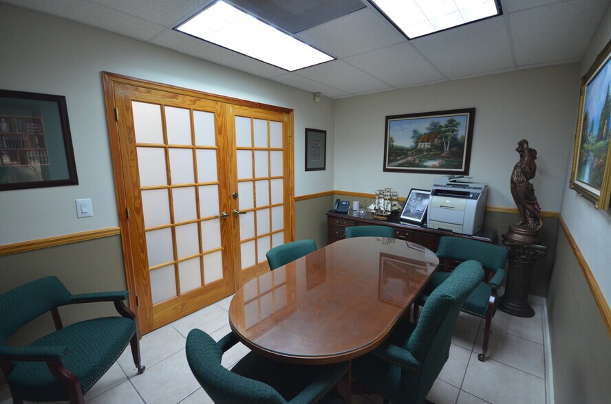 More Photos Of 3940 W Flagler St, Coral Gables Medical For Sale