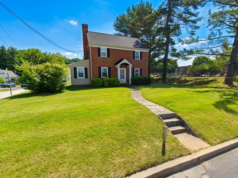 More Photos Of 10611 York Rd, Cockeysville Office For Sale