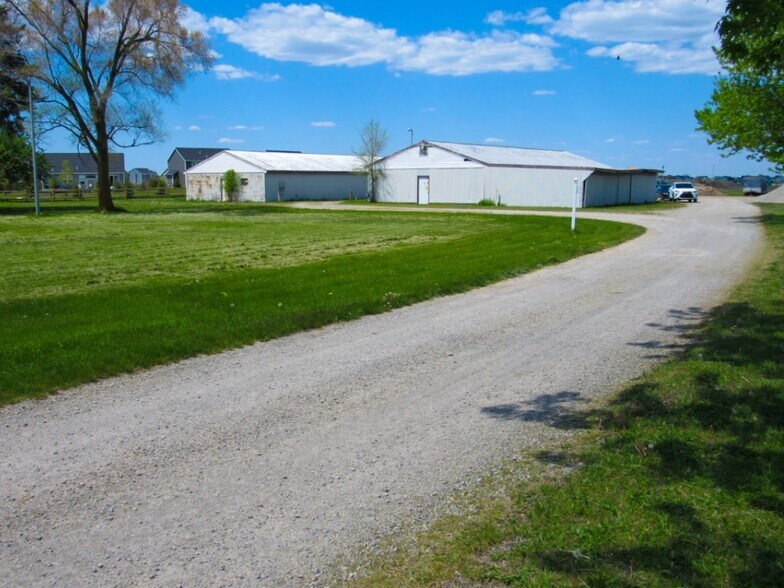 More Photos Of 13010 Five Point Rd, Perrysburg Manufacturing For Sale