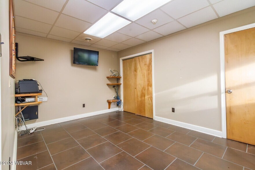More Photos Of 6124 US Highway 15, Montgomery Warehouse For Lease