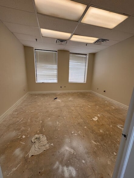More Photos Of 201 W Market St, Kingsport Office For Lease