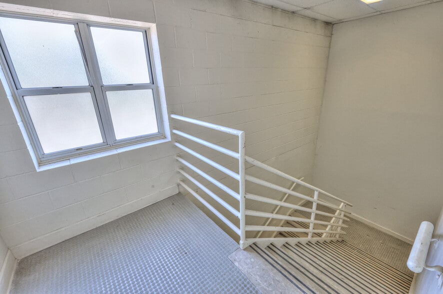 More Photos Of 228 S Military Ave, Lawrenceburg Religious Facility For Sale