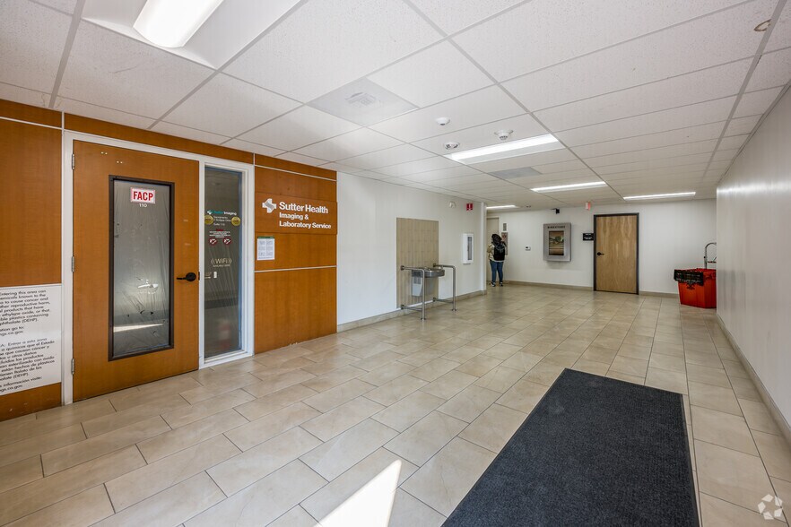 More Photos Of 2 Scripps Dr, Sacramento Medical For Lease