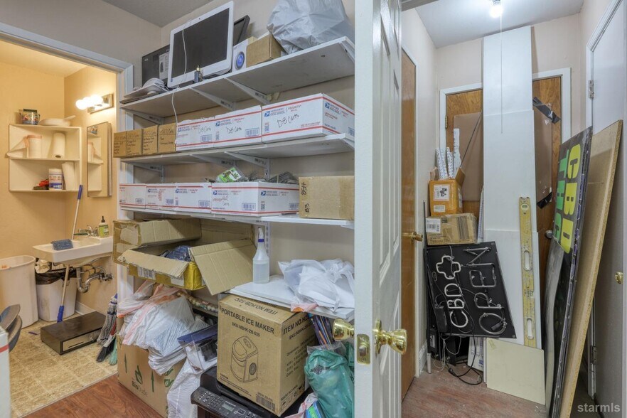 More Photos Of 3816 Pioneer Trl, South Lake Tahoe Office For Sale