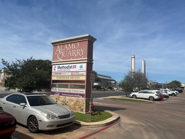More Photos Of 250 E Basse Rd, San Antonio Medical For Lease