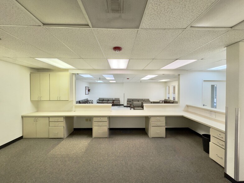 More Photos Of 887 E 2nd St, Pomona Medical For Lease