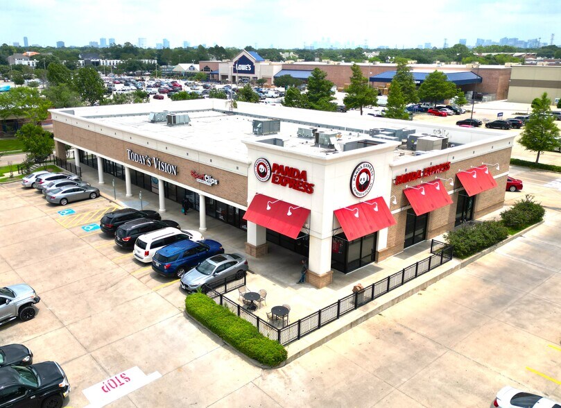 More Photos Of 8715 West Loop S, Houston Unknown For Lease