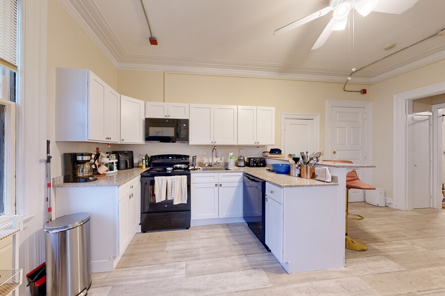 More Photos Of 314 Angell St, Providence Apartments For Sale