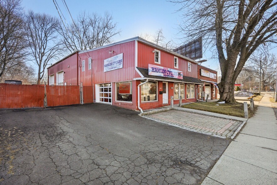 Primary Photo Of 44 Grassy Plain St, Bethel Storefront For Sale
