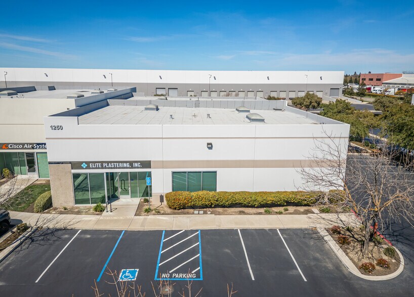 More Photos Of 1250 Dupont Ct, Manteca Warehouse For Sale