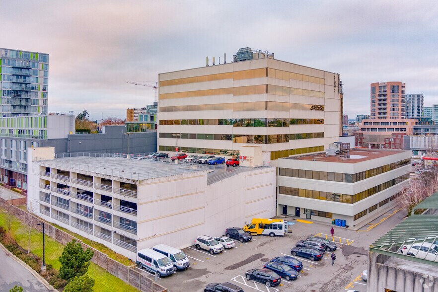 More Photos Of 8100 Granville Ave, Richmond Office For Lease