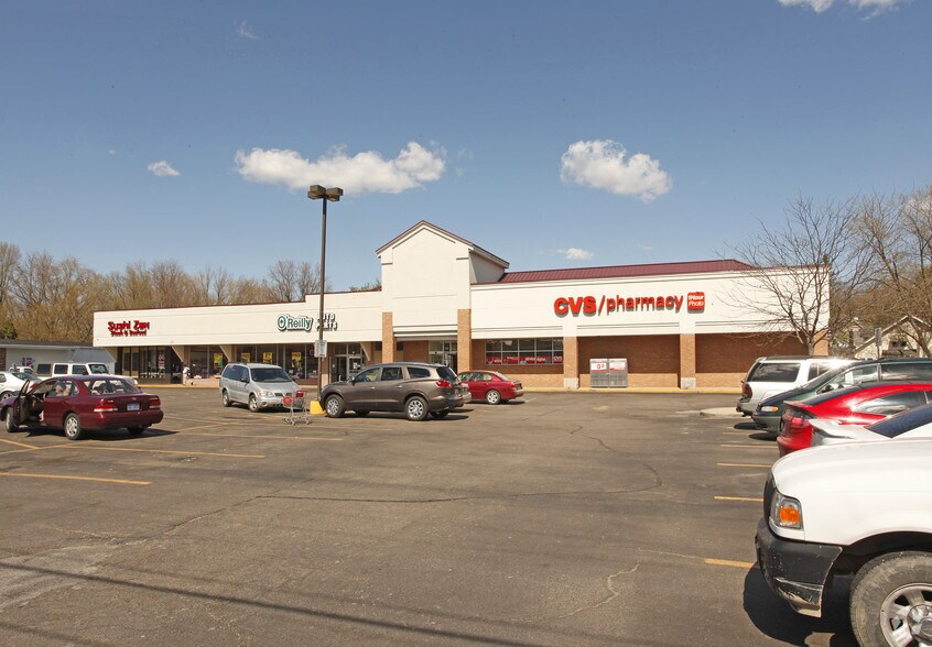 Primary Photo Of 106-114 W Grand River Ave, Brighton Freestanding For Lease