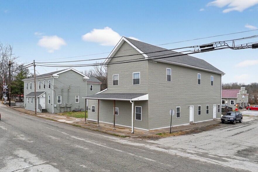 More Photos Of 502-611 W Shelby St, Falmouth Apartments For Sale