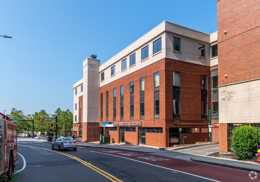 More Photos Of 2 Florence St, Malden Office For Lease