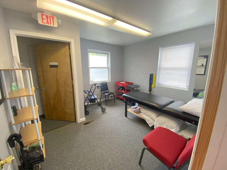 More Photos Of 3103 W Emaus Ave, Allentown Medical For Lease