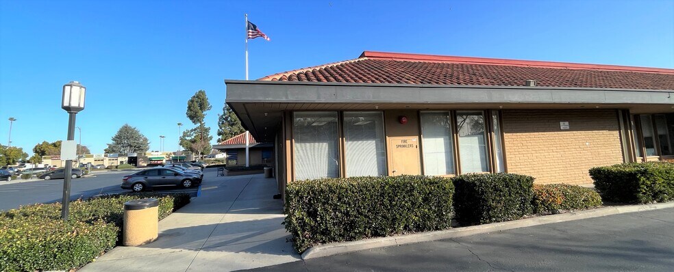 More Photos Of 120-130 Blossom Hill Rd, San Jose Unknown For Lease