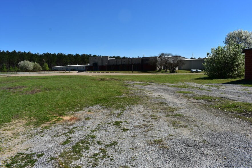 More Photos Of 2225 Highway 14 W, Autaugaville Warehouse For Lease